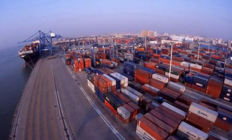 4月进出口增速回落 二季度出口增长态势望保持