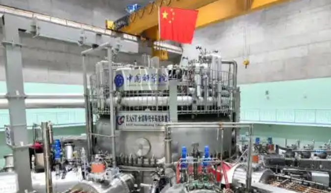 中国“人造太阳”创造“亿度千秒”世界纪录